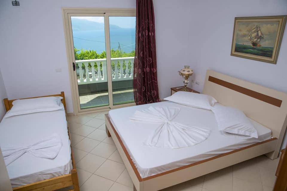 360° View Apartments Vlorë Esterno foto