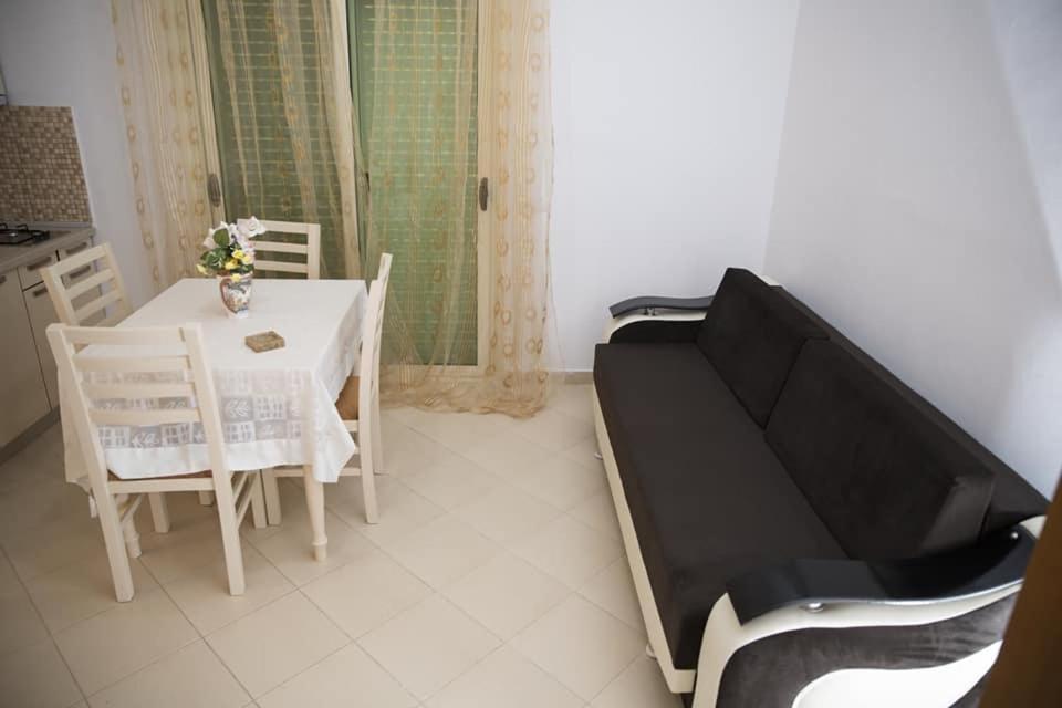 360° View Apartments Vlorë Esterno foto